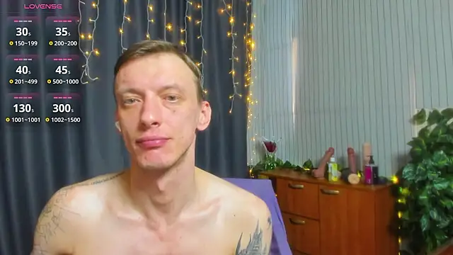 Jamie_Inked live sex cam