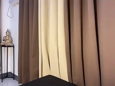 savanna_pleasure live sex cam