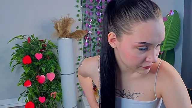 RoxannRunk's cam snapshot