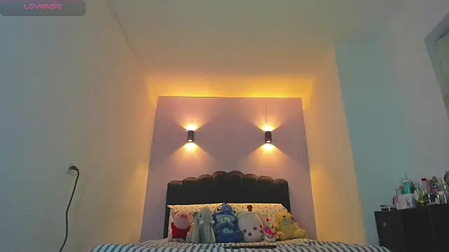 Sofia_Clauss_ live sex cam