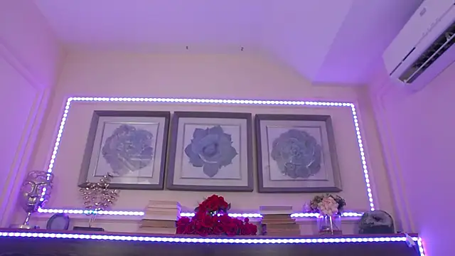 BustyEva_'s cam snapshot