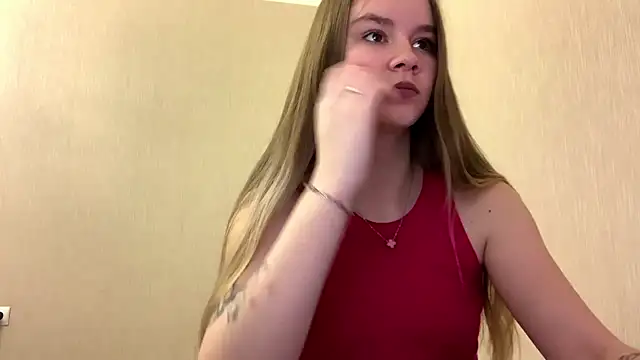 AgnesShy_'s cam snapshot