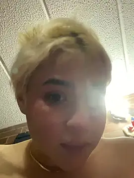 BarbieHannaB_'s cam snapshot