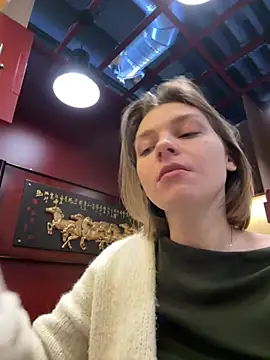 ValenciaShock live sex cam