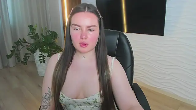 Mia_Milkvey's cam snapshot