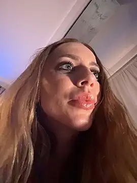 LunaAlya live sex cam