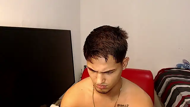 Alex_mojica live sex cam