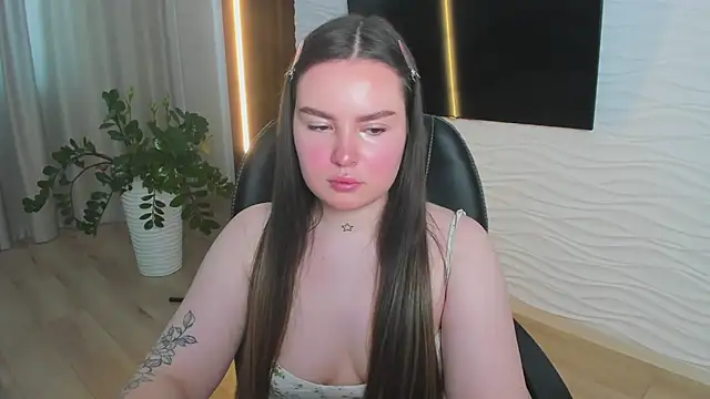 Mia_Milkvey's cam snapshot