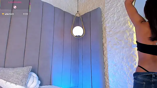 Elise_Diamond live sex cam