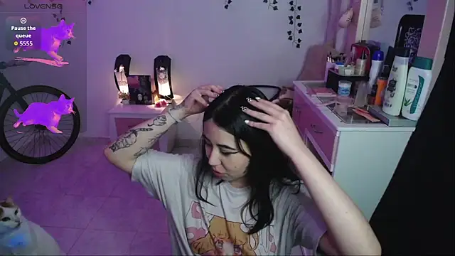 iris_sky's cam snapshot