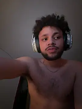 Troydaddy578's cam snapshot