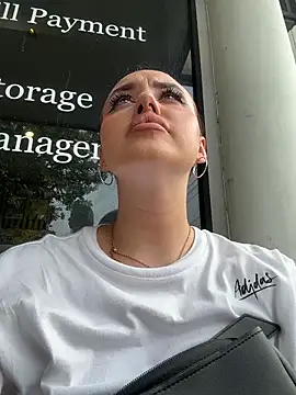 KiraSunshine's cam snapshot