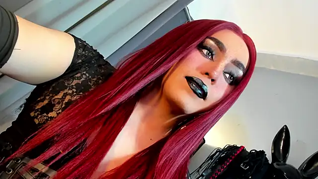 DominaAurumXXX live sex cam