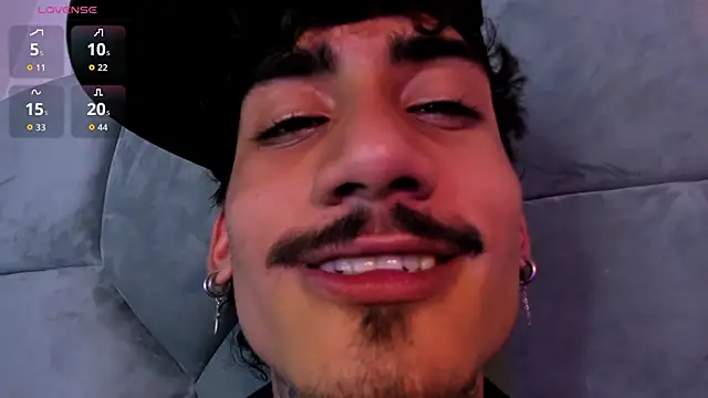 Mr_Strike live sex cam