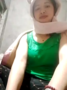 TRIEUTRIEU20's cam snapshot