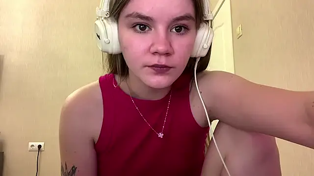 AgnesShy_'s cam snapshot