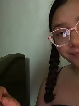 Vivi_Kvsh's cam snapshot