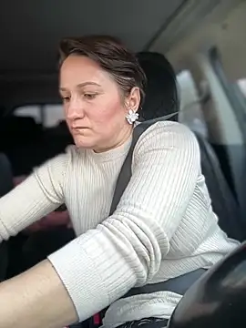 ZhenjaPoledance live sex cam