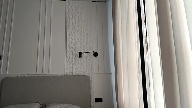 ElenorSaggese's cam snapshot