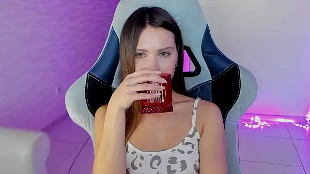 yourArya's cam snapshot