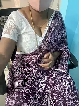 monal_95's cam snapshot