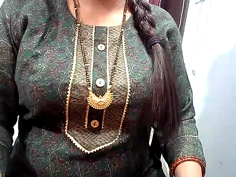 Nagma_housewife's cam snapshot