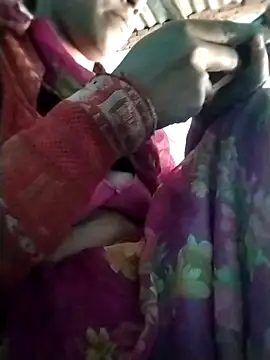 Hot-qwer's cam snapshot