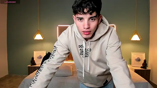 AlejooTwink live sex cam