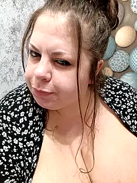 Ginabig live sex cam