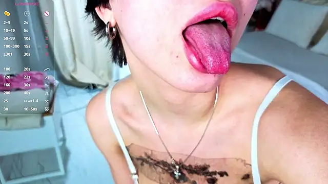 ElvaHilby live sex cam