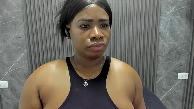 SaraiEvans live sex cam