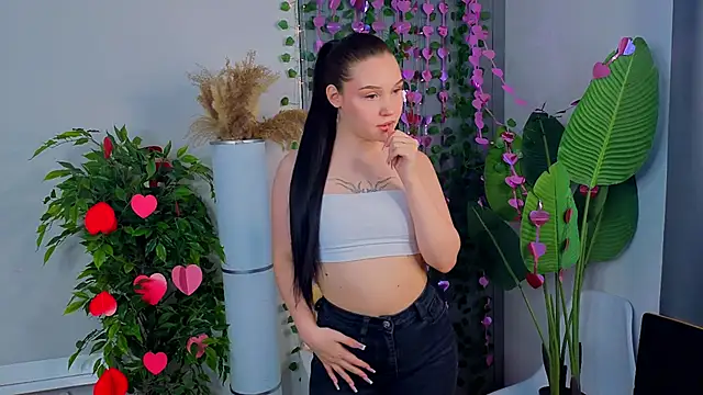 RoxannRunk's cam snapshot