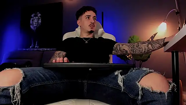 uptomatty live sex cam