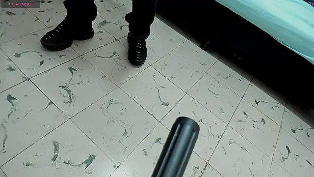 iamdaiker live sex cam