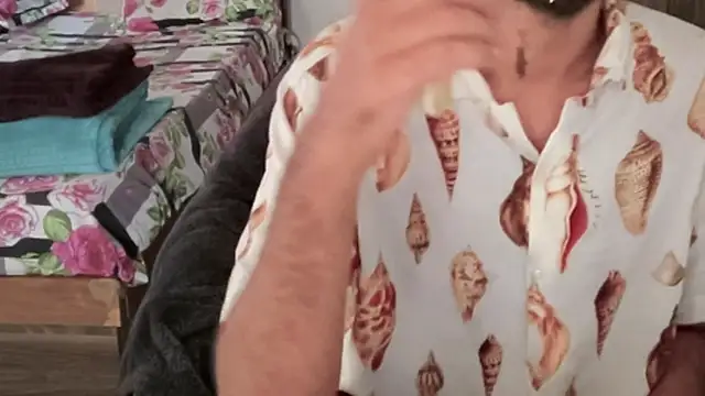 MakeMeAwareAah's cam snapshot