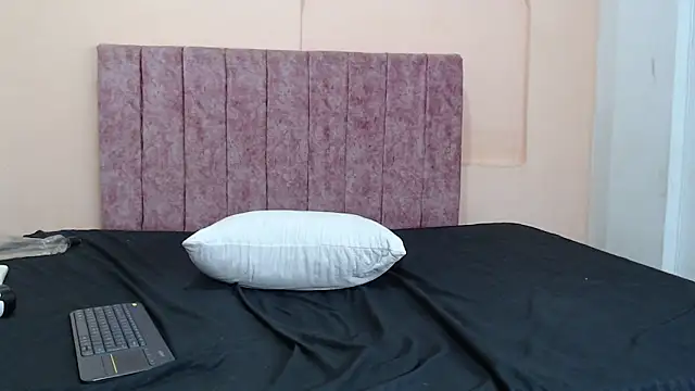 aiiram_hard_sex's cam snapshot