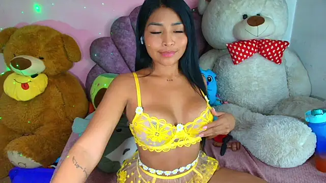 Pocahontascute_33 live sex cam