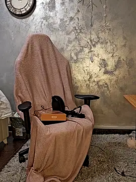 AvaDivaMilf live sex cam