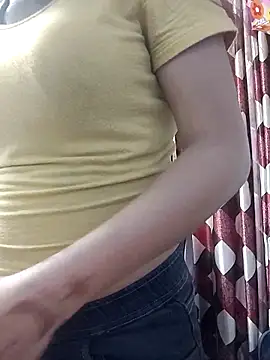 Ruhi_07's cam snapshot