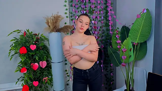 RoxannRunk's cam snapshot