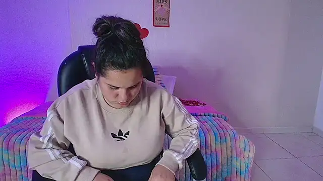 BabyBlondeX_eup's cam snapshot