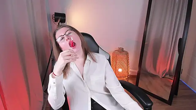 KimFoxie's cam snapshot