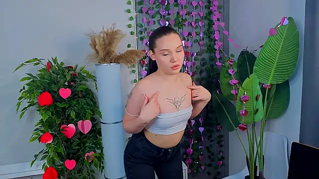 RoxannRunk's cam snapshot