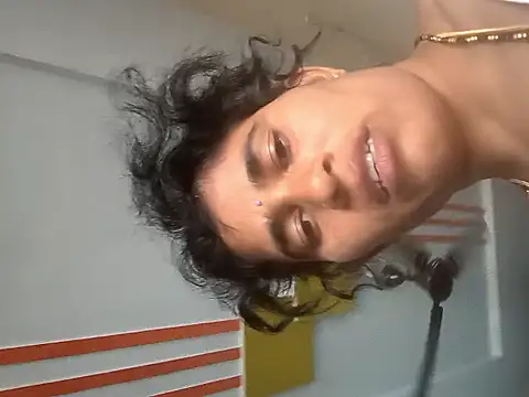 Innocent-Teacher's cam snapshot