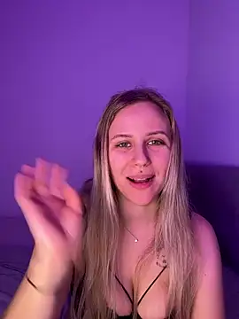 lunawolf21 live sex cam