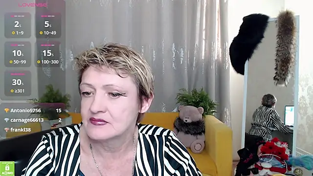 SexyGrandma_ live sex cam