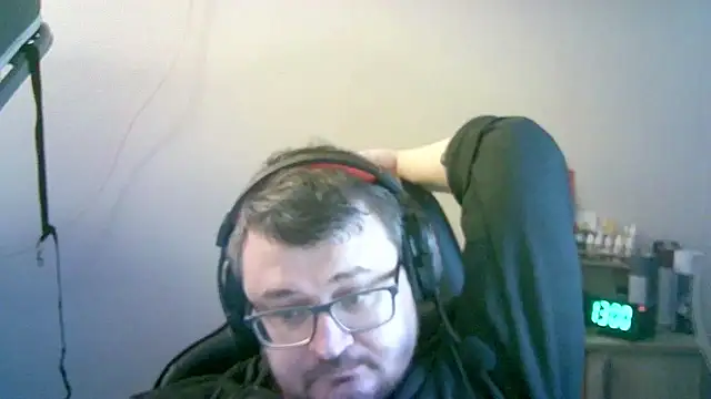 SirAbuser's cam snapshot