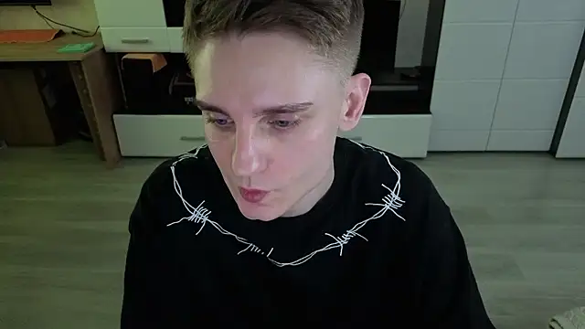 angryzan live sex cam