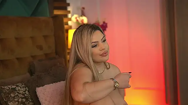 SophieBoobsX live sex cam