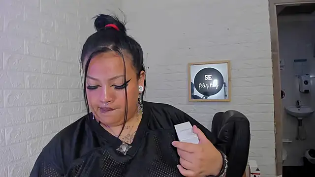 Arthemisa_tay69's cam snapshot